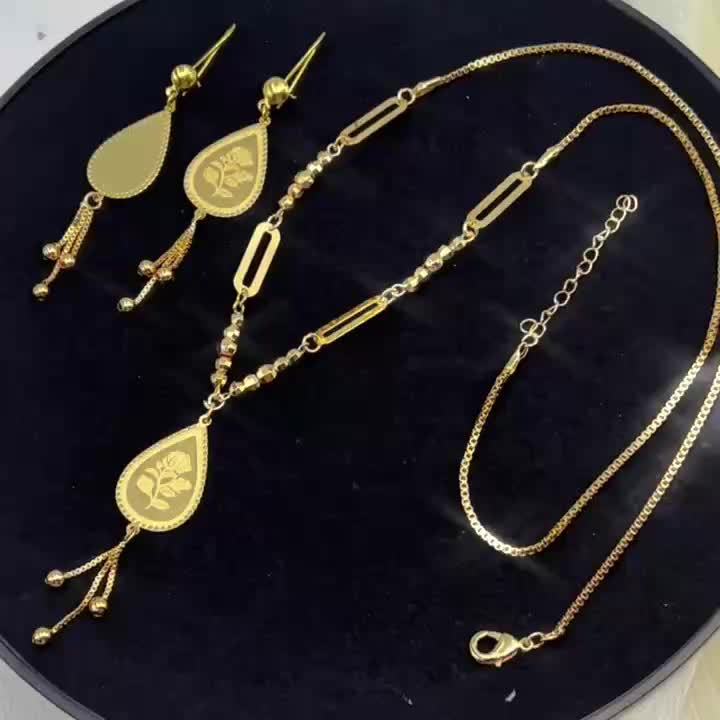 Minimalist Golden Jewelry Set for Middle Eastern Brides